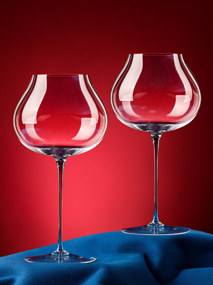Elevate Your Wine Experience with Our Crystal Pinot Noir Decorative Goblet Glass